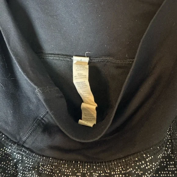 Lululemon Speed Up Shorts Black Pattern High Rise Size 4 - Picture 5 of 5